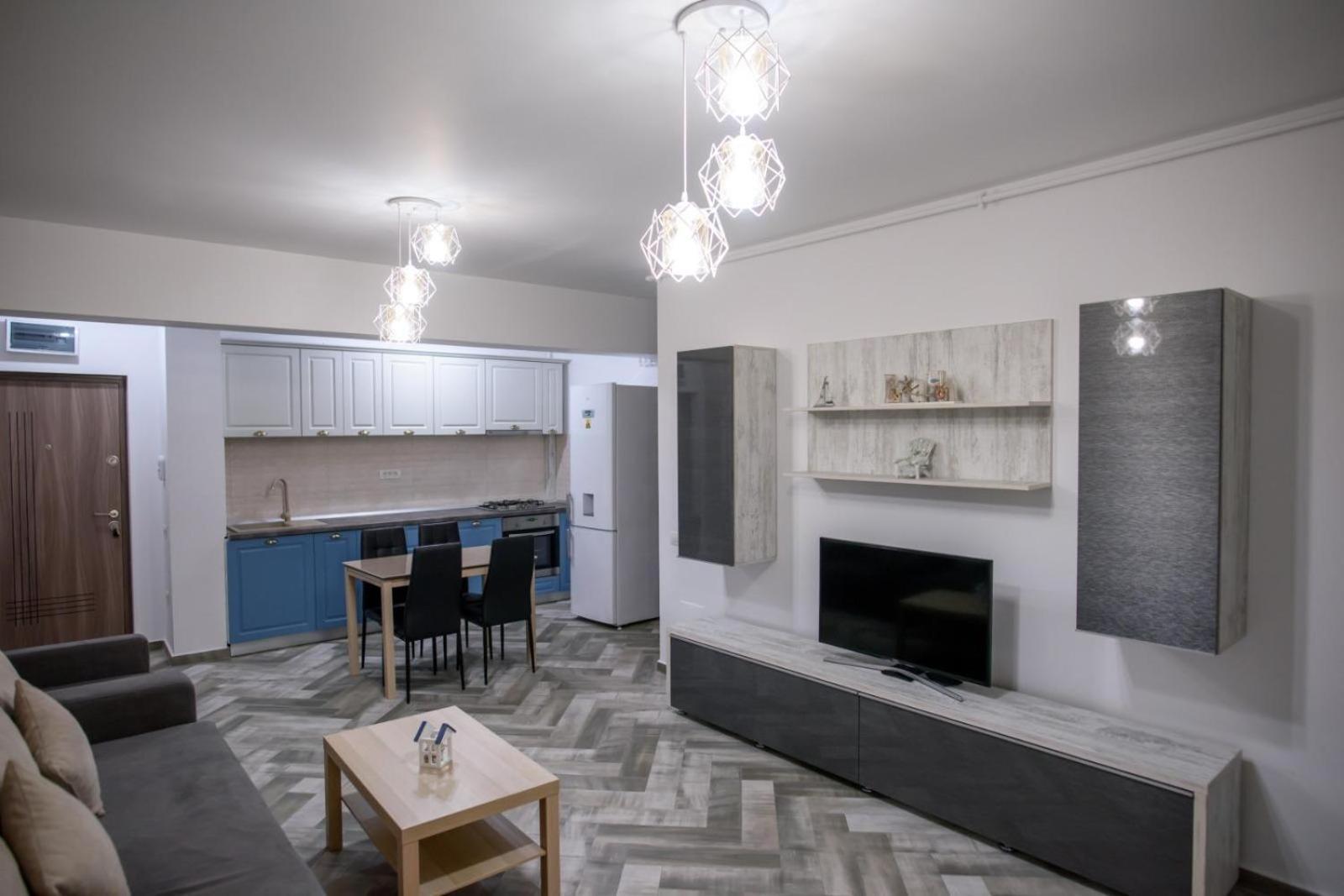 Sophia 2 & Moonlight Apartaments Mamaia Bagian luar foto