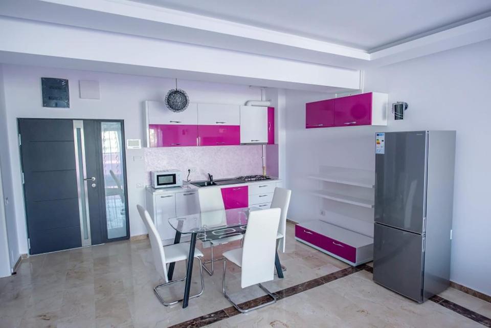 Sophia 2 & Moonlight Apartaments Mamaia Bagian luar foto
