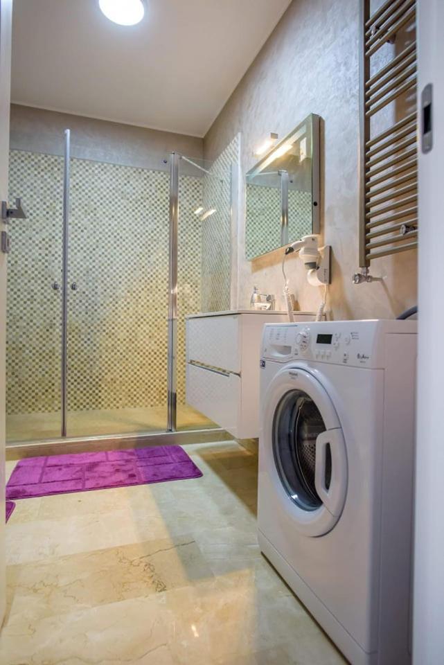 Sophia 2 & Moonlight Apartaments Mamaia Bagian luar foto