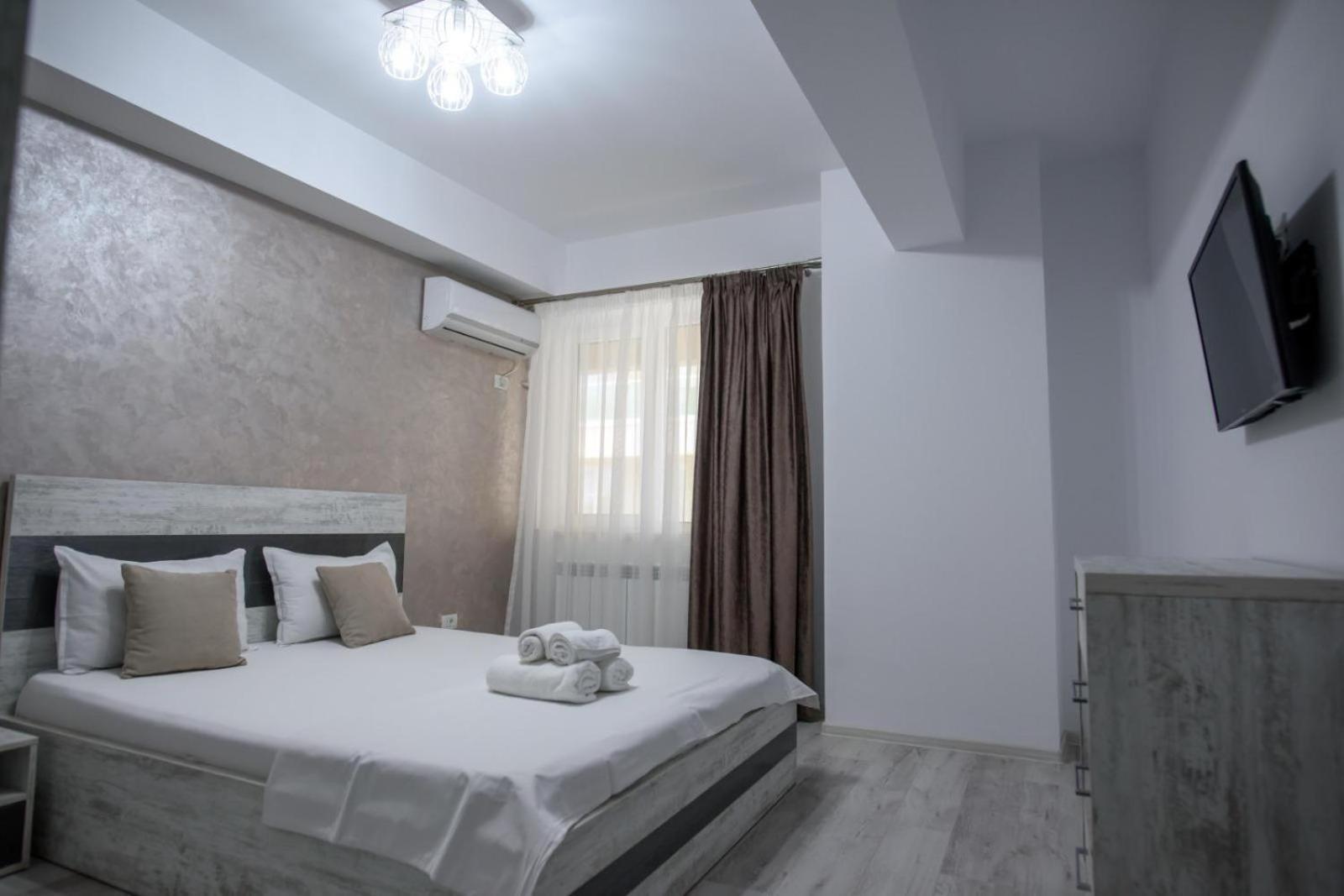 Sophia 2 & Moonlight Apartaments Mamaia Bagian luar foto