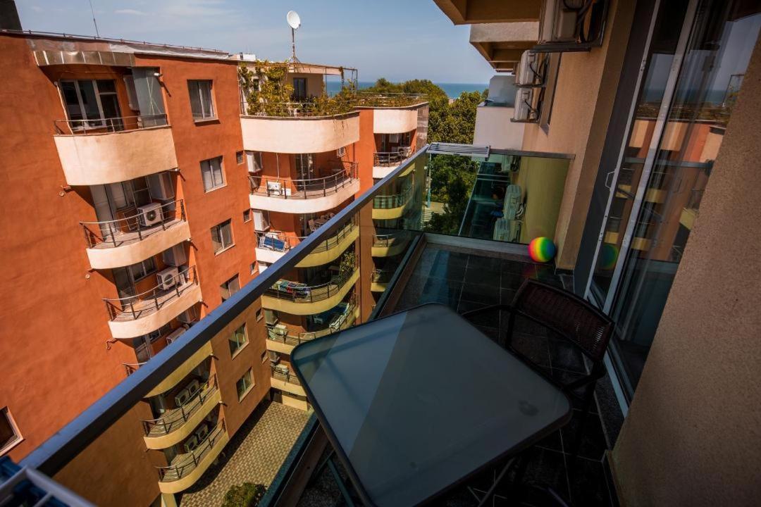 Sophia 2 & Moonlight Apartaments Mamaia Bagian luar foto