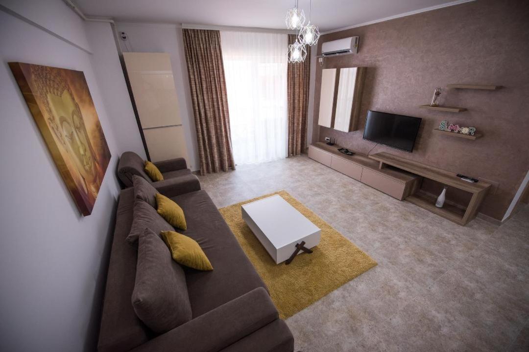 Sophia 2 & Moonlight Apartaments Mamaia Bagian luar foto